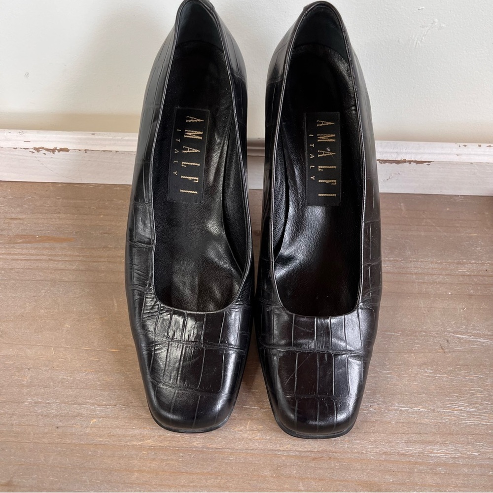 Amalfi Italy Black Textured Leather Ladies Pump Work Dress Shoes Sz 6.5B - Picture 2 of 8